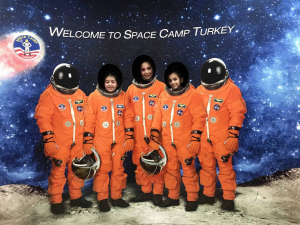 İzmir Uzay Kampı Nedir